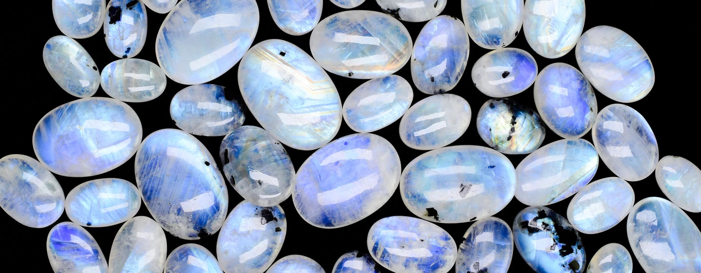 moonstone-pocket-stone-slide